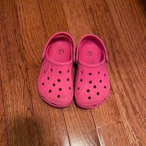 Pink crocs – size 6-7